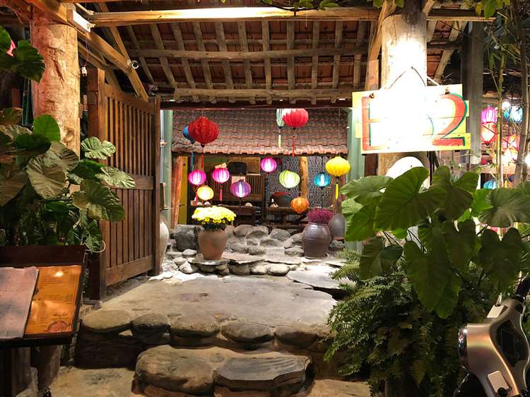 nhà hàng phong cách đồng quê
